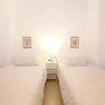 Town Nandy Apartment